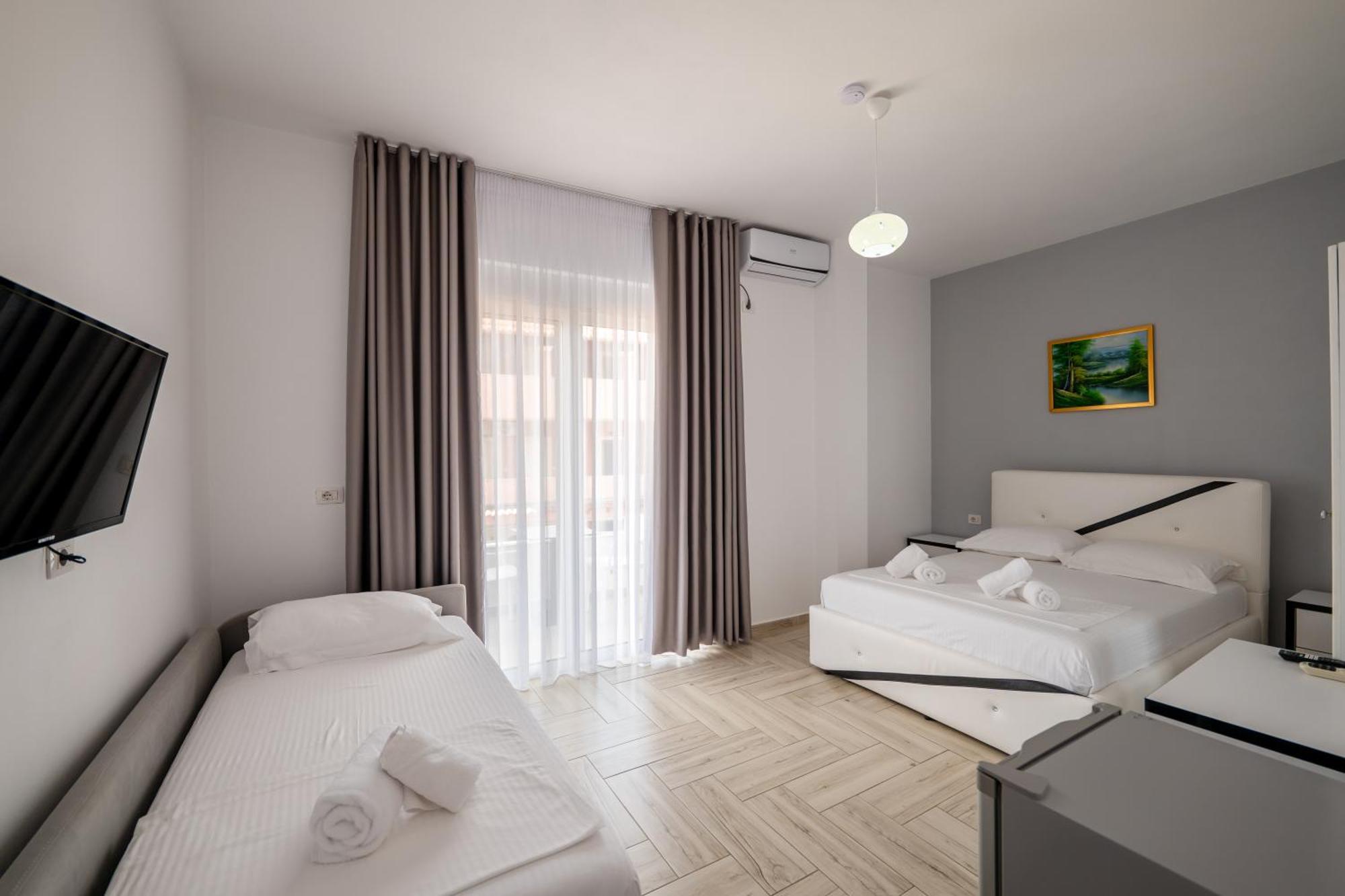 Hotel Artur2 คซามิล ภายนอก รูปภาพ
