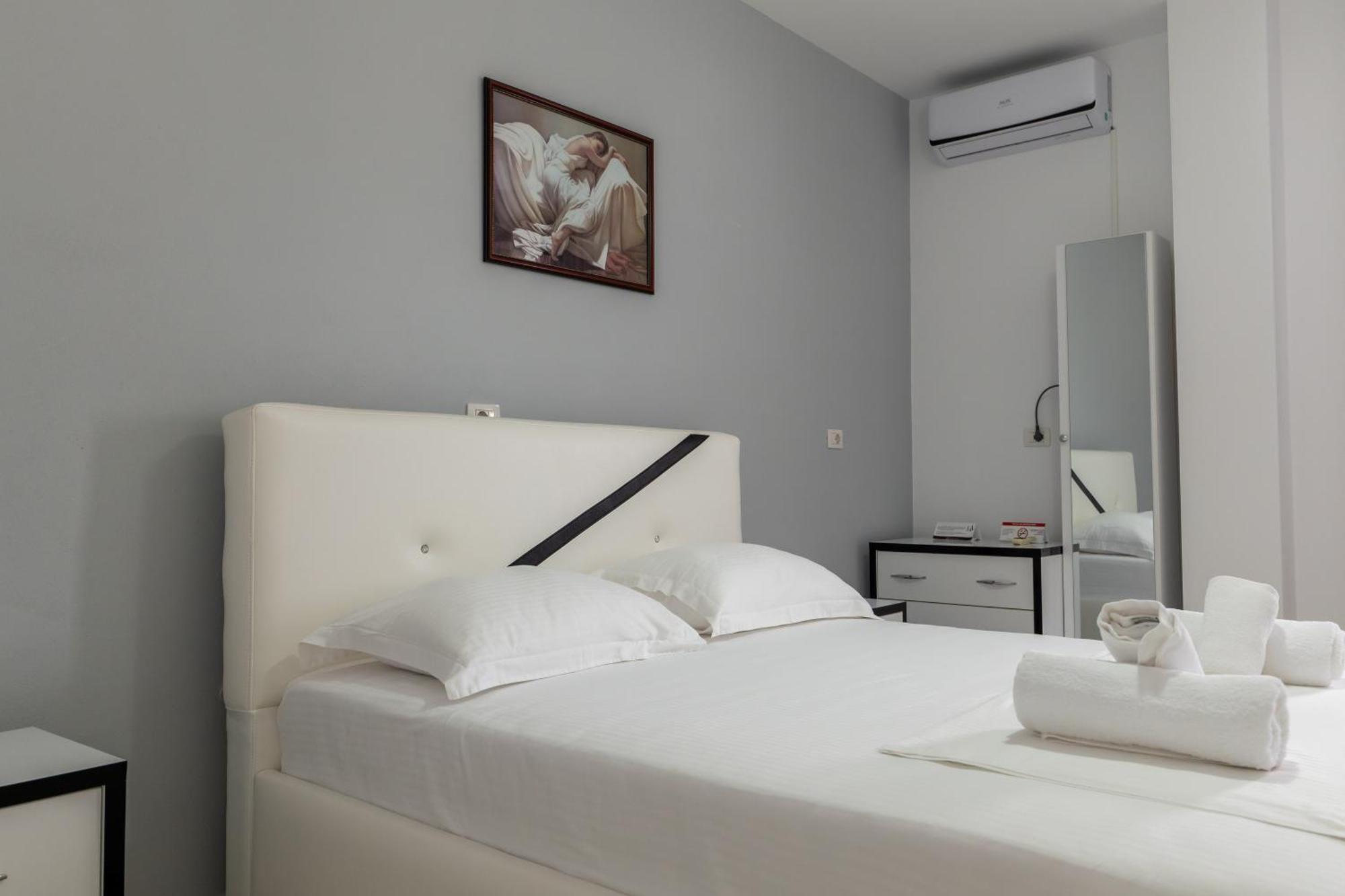 Hotel Artur2 คซามิล ภายนอก รูปภาพ